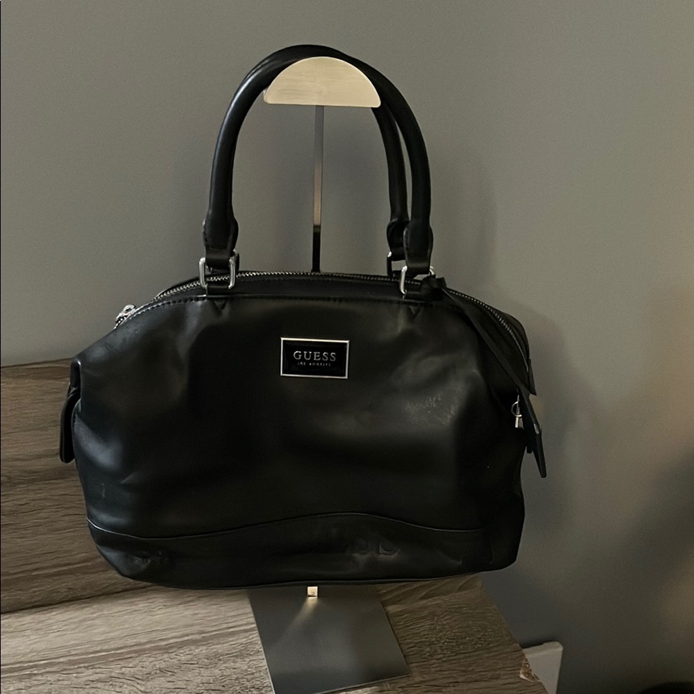 Guess Elegant Black Tote